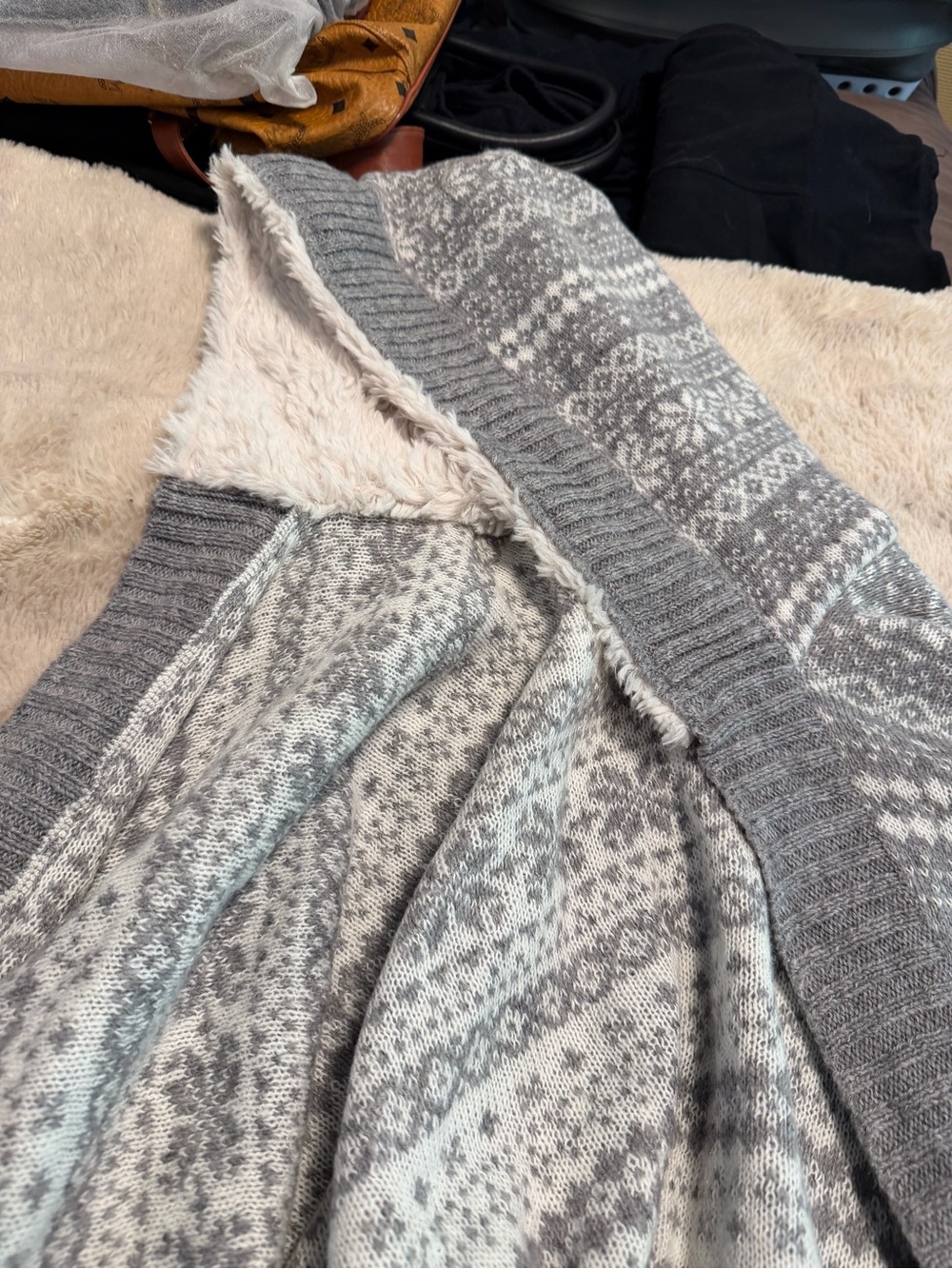 Aerie Cozy Gray Fair Isle Knit Women's Shawl with Sherpa Lining